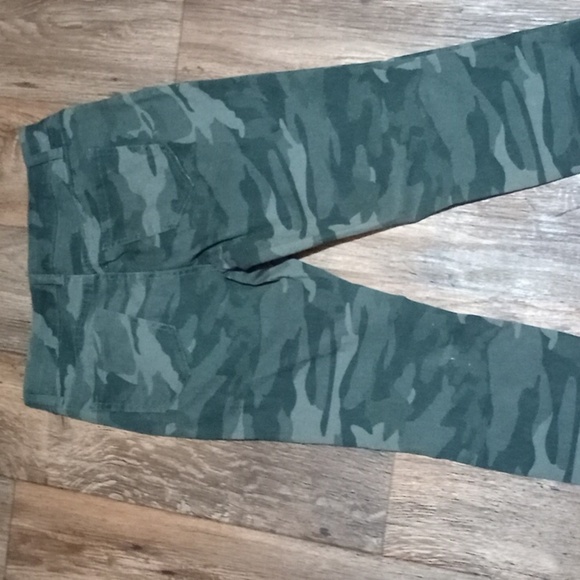 Blue Spice Camouflage Skinny Jeans - Picture 2 of 3